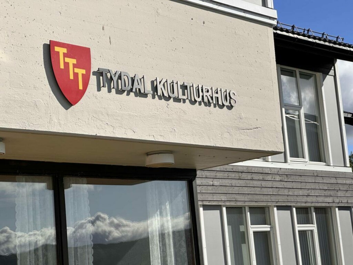 «Det er brukt noen millioner på kulturhuset siden 2017 og da må vel det mest fornuftige være å fullføre prosjektet,» skriver innleggsforfatteren.