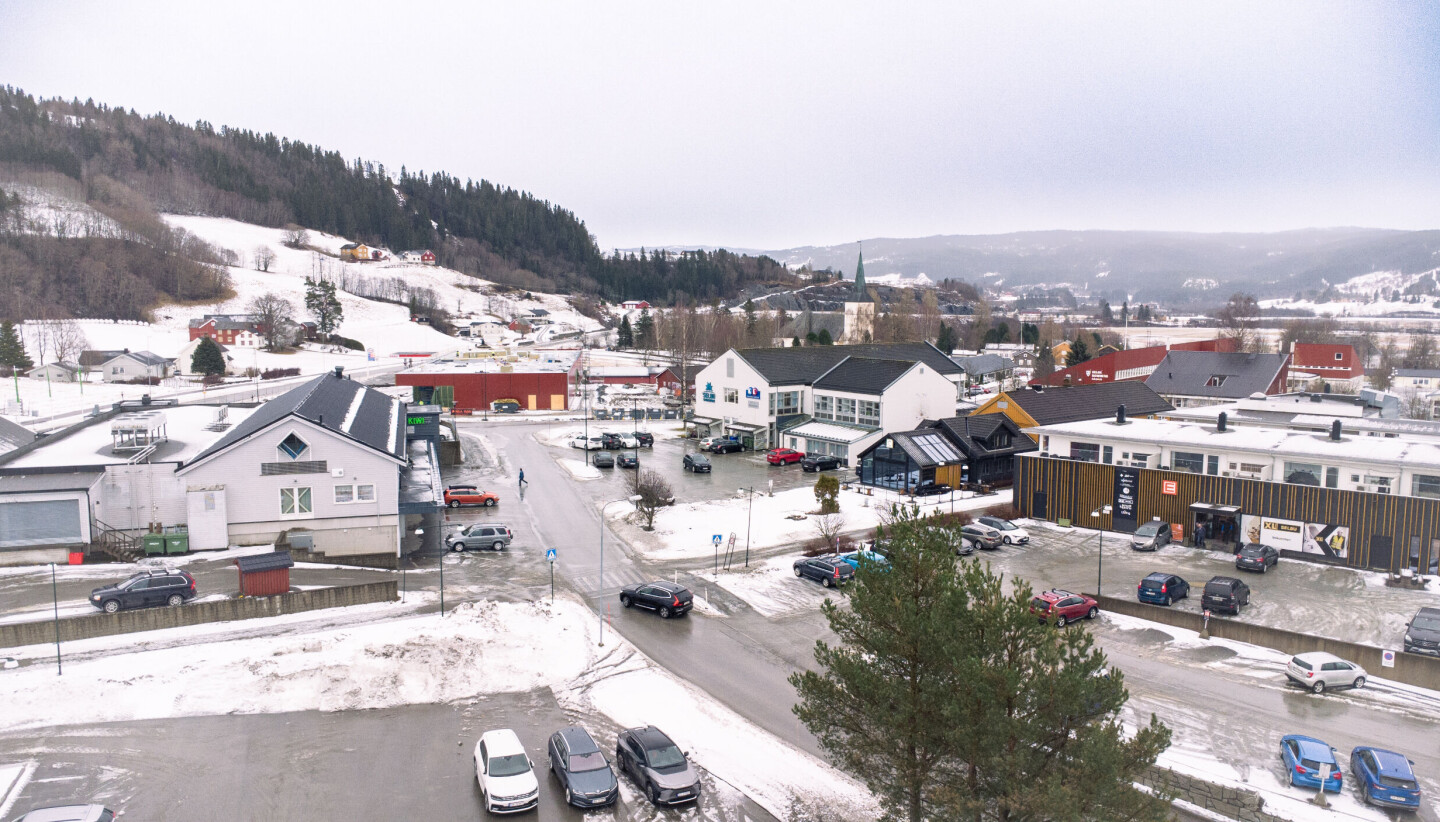 Selbu sentrum i mars 2025. Foto: Oda Cecilie Folde