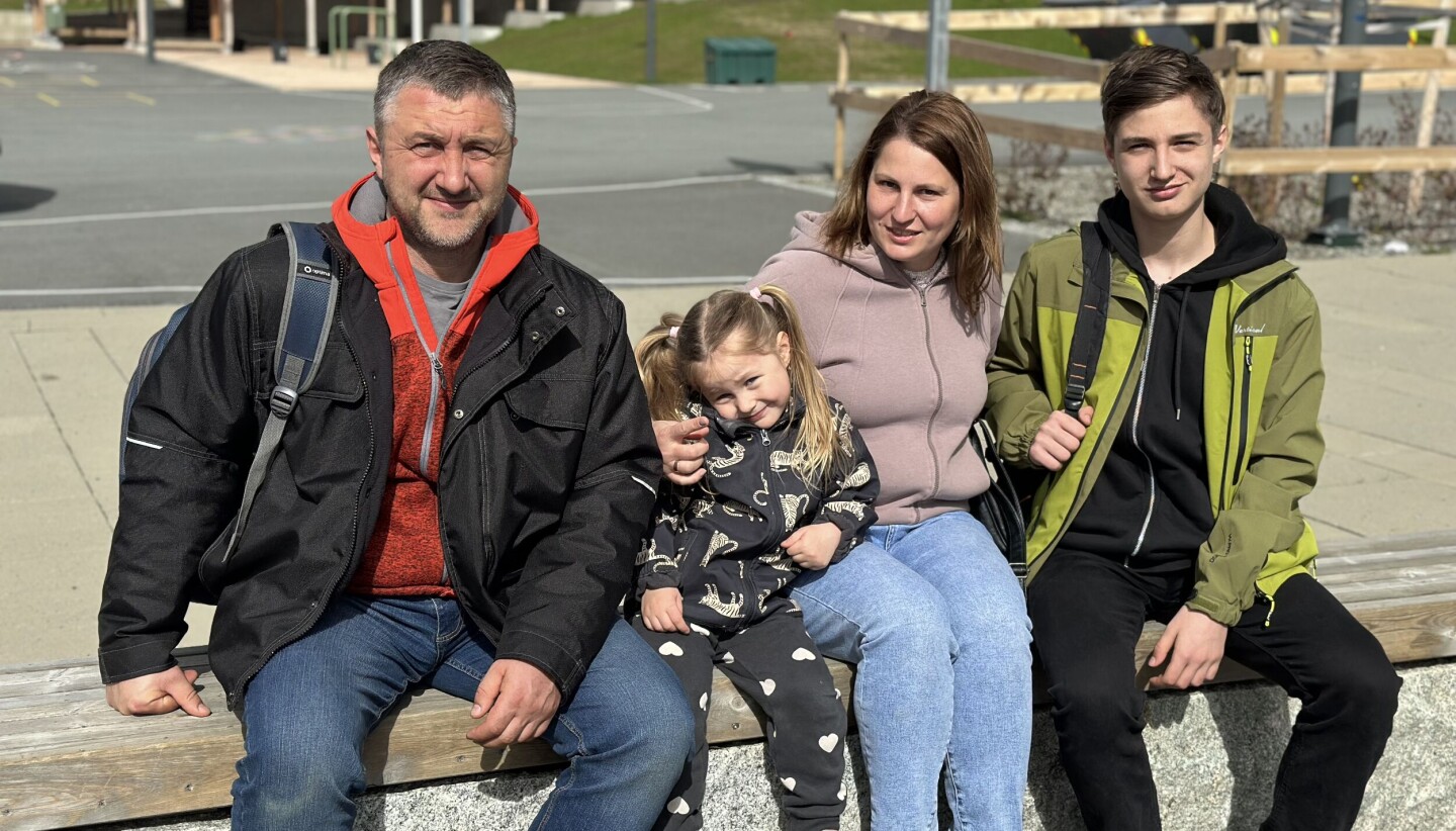 Familien trives allerede godt i Selbu. Søster Maharita var ikke tilstede da bildet ble tatt. Foto: Oda Cecilie Folde
